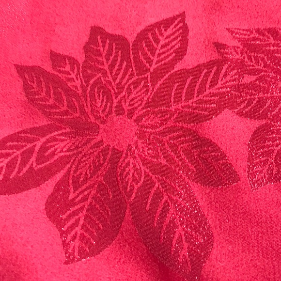 Presidents Choice Christmas 🎄 tablecloth - Picture 2 of 7